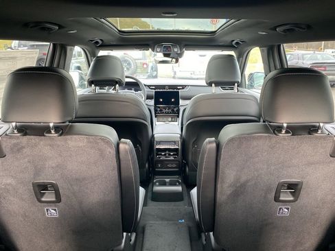 New 2025 Jeep Grand Cherokee L Limited w/ Black Appearance Package image 21