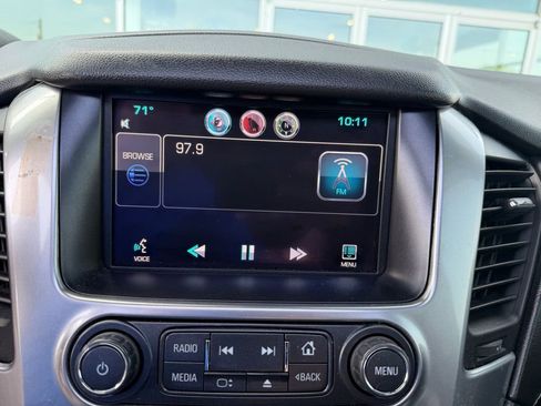 Used 2015 Chevrolet Suburban LTZ image 12