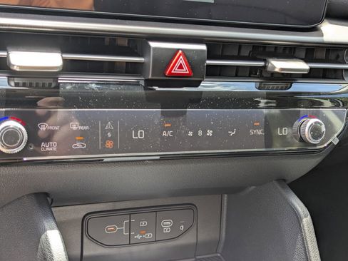 New 2026 Kia Sportage EX image 25