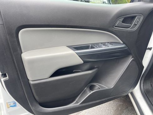 Used 2021 Chevrolet Colorado W/T RWD image 9
