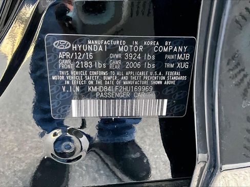 Used 2017 Hyundai Elantra SE image 33