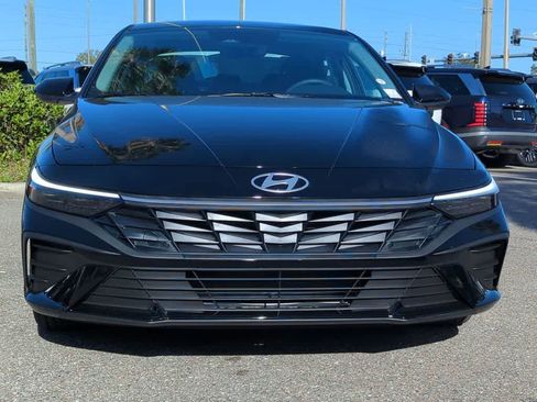 New 2026 Hyundai Elantra SE image 9