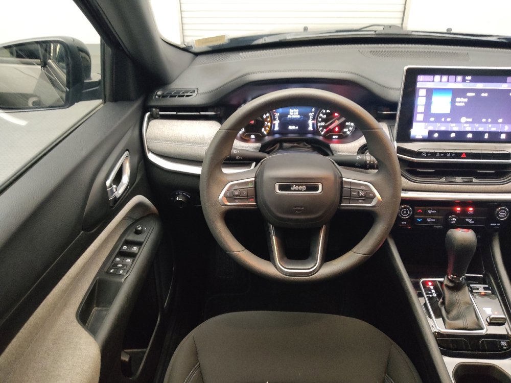 Used 2023 Jeep Compass Sport AWD/4WD image 22