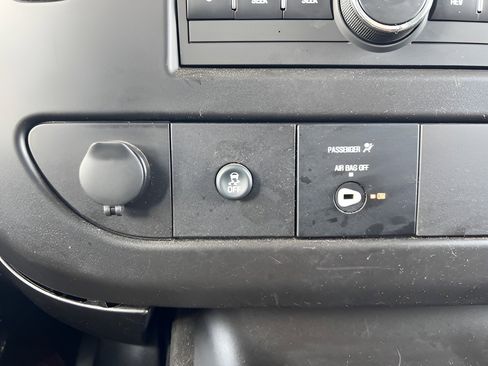 Used 2024 Chevrolet Express 2500 w/ Driver Convenience Package image 14