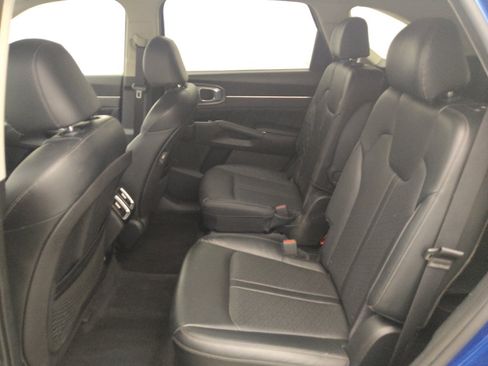 Used 2021 Kia Sorento SX AWD/4WD image 18