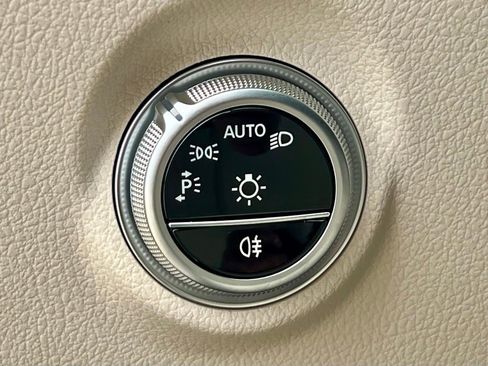 Certified 2025 Mercedes-Benz C 300 C 300 image 33