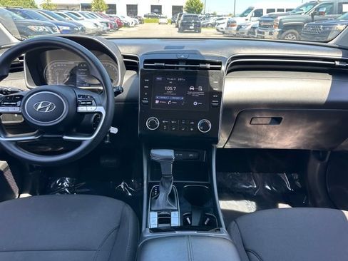 Used 2023 Hyundai Tucson SE FWD image 15