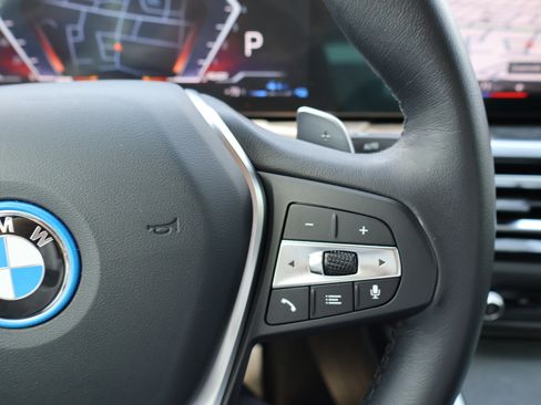 Used 2023 BMW 330e w/ Driving Assistance Package RWD image 33