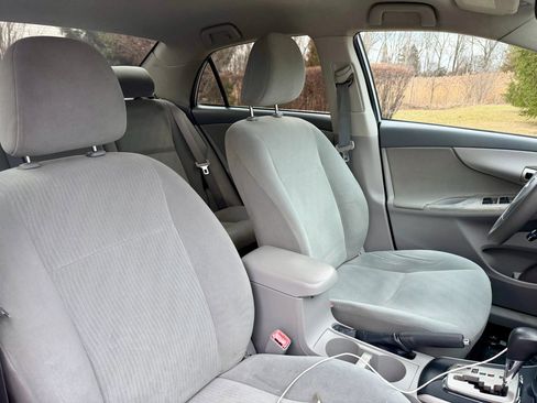 Used 2010 Toyota Corolla LE image 25