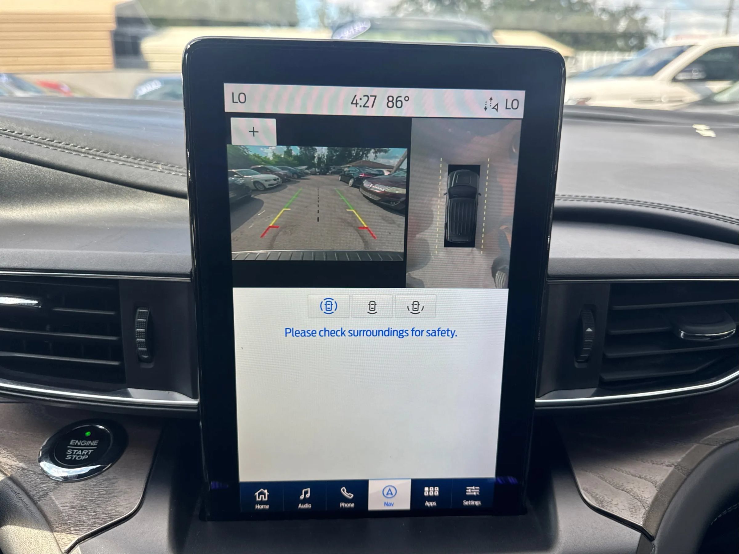 Used 2020 Ford Explorer Platinum w/ Premium Technology Package AWD/4WD image 26