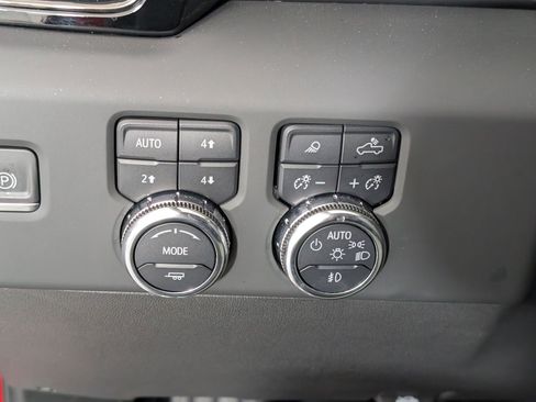 Used 2024 GMC Sierra 2500 AT4 w/ AT4 Premium Plus Package image 23