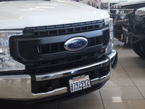 Used 2020 Ford F250 XL w/ Power Equipment Group RWD image 5