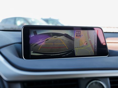 Used 2018 Lexus RX 450h AWD image 19