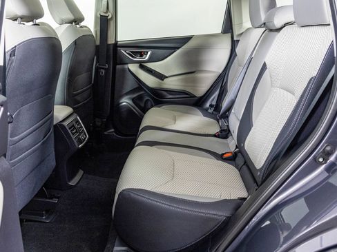 Used 2024 Subaru Forester Premium AWD/4WD image 39