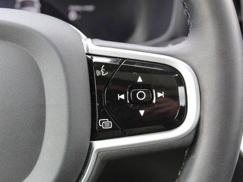 Used 2023 Volvo S60 T8 Plus image 15