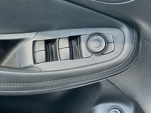 Used 2022 Buick Encore GX Select w/ Experience Buick Package FWD image 17