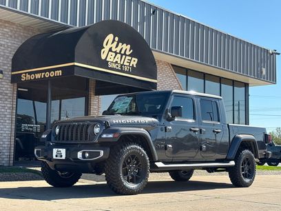 New 2025 Jeep Gladiator Sport