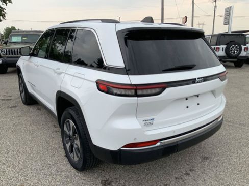 Used 2022 Jeep Grand Cherokee Limited 4xe AWD/4WD image 9