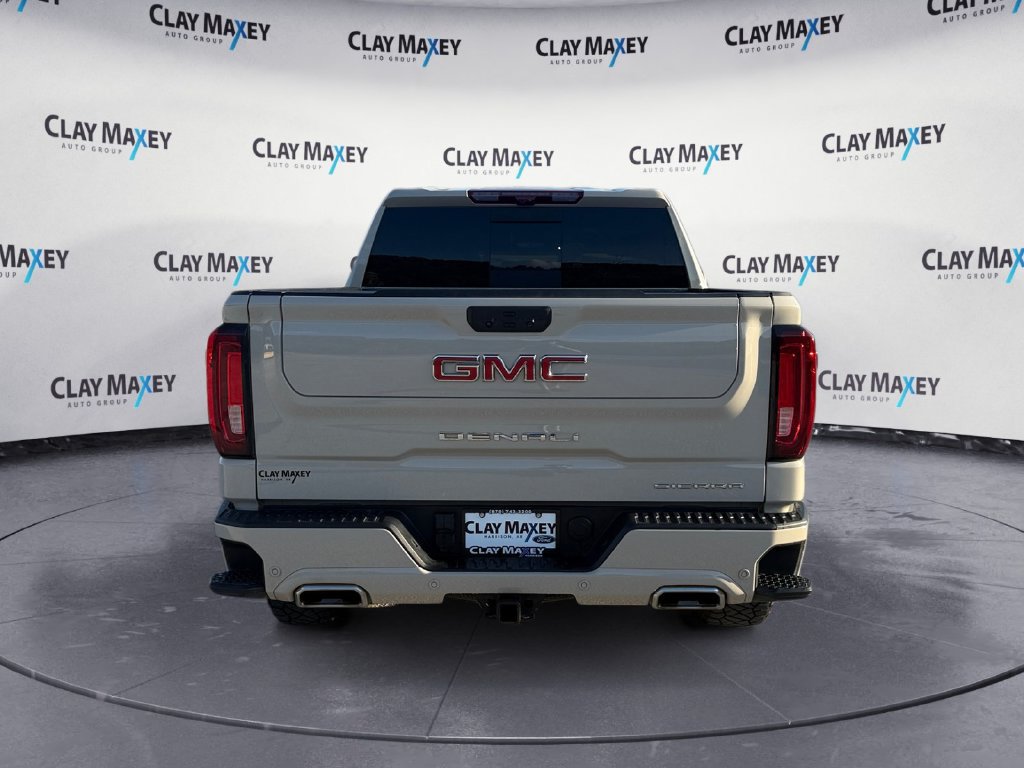 Used 2026 GMC Sierra 1500 Denali w/ Technology Package AWD/4WD image 4