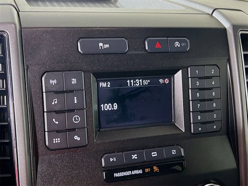 Used 2018 Ford F150 XLT image 14