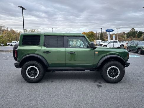 New 2025 Ford Bronco Badlands w/ Sasquatch Package image 12