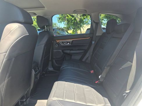Used 2018 Honda CR-V Touring image 4