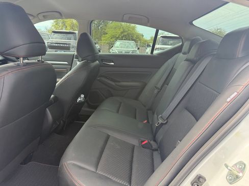 Certified 2023 Nissan Altima 2.5 SR FWD image 10