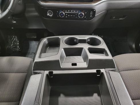 Used 2024 Chevrolet Silverado 1500 LT image 17