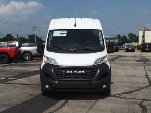 New 2024 RAM ProMaster 3500 w/ Premium Convenience Group image 20