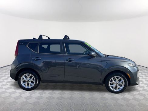 Used 2021 Kia Soul S image 17