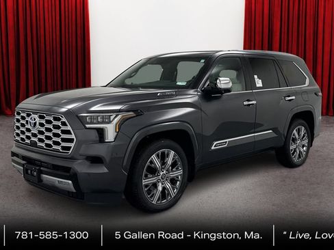 Used 2024 Toyota Sequoia Capstone AWD/4WD image 1