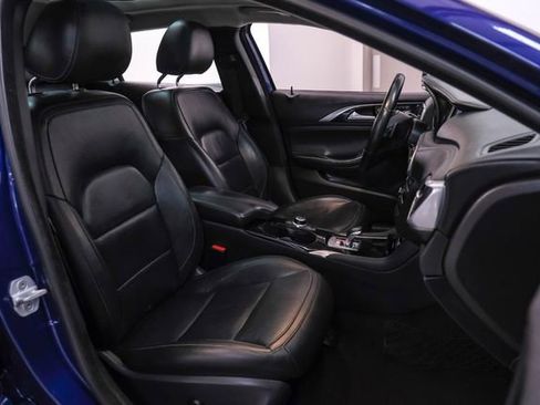 Used 2018 INFINITI QX30 Premium w/ Cargo Package image 31