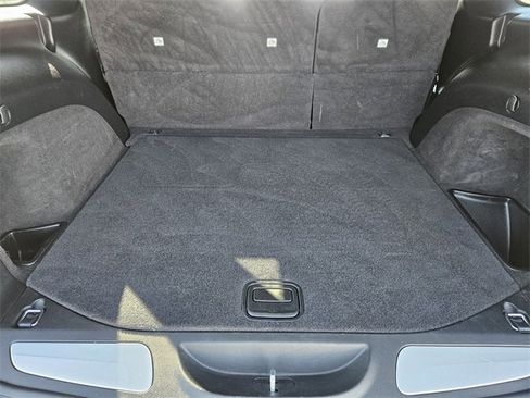 Used 2018 Jeep Grand Cherokee Limited image 31