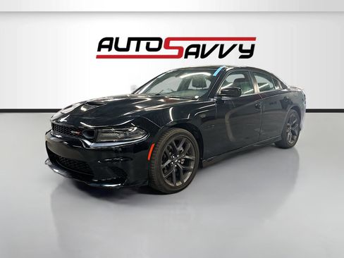 Used 2023 Dodge Charger R/T w/ Blacktop Package RWD image 3