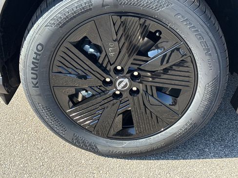 New 2026 Nissan Murano SV image 9