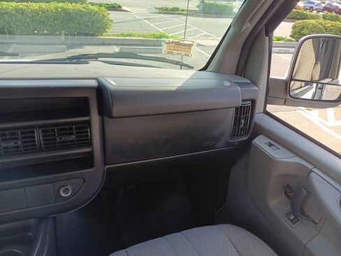 Used 2011 Chevrolet Express 2500 Extended w/ Power Package image 20