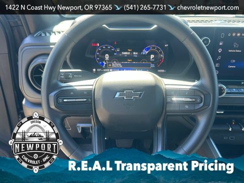 Used 2025 Chevrolet Colorado Trail Boss AWD/4WD image 17