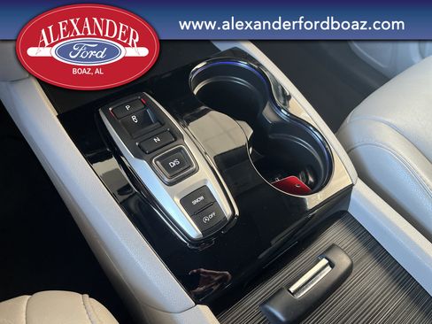 Used 2016 Honda Pilot Touring image 26
