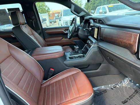 Used 2023 GMC Sierra 1500 Denali Ultimate AWD/4WD image 14