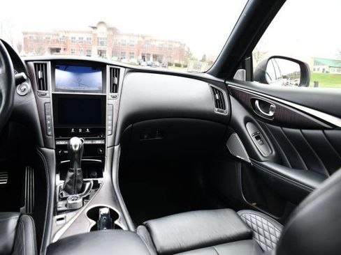 Used 2017 INFINITI Q50 Red Sport 400 image 21