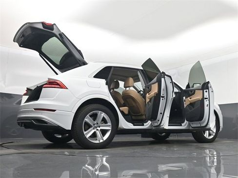 Used 2019 Audi Q8 Premium w/ Convenience Package image 70