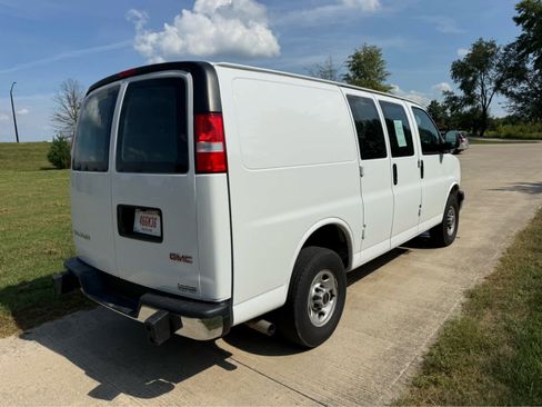 Used 2024 GMC Savana 2500 w/ Driver Convenience Package RWD image 5