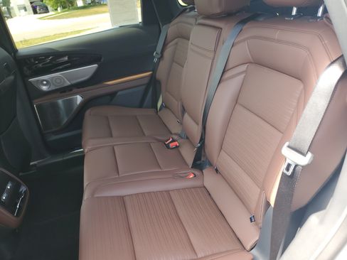 New 2026 Lincoln Nautilus Reserve AWD/4WD image 31