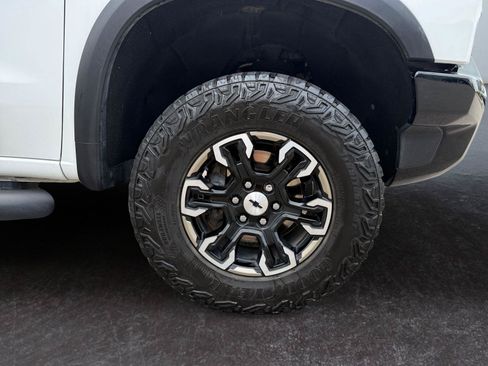 Used 2024 Chevrolet Silverado 1500 ZR2 w/ Technology Package AWD/4WD image 28