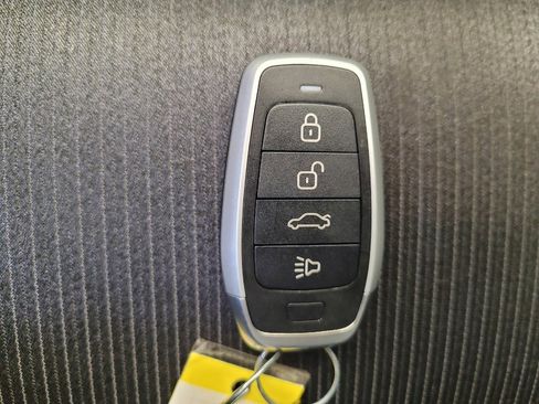 Used 2018 Honda Accord Sport image 32