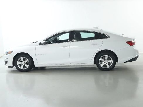 Used 2024 Chevrolet Malibu LT FWD image 36