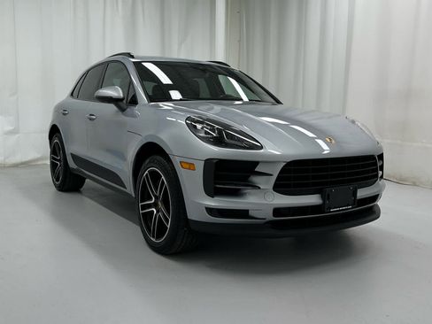 Used 2021 Porsche Macan AWD/4WD image 1