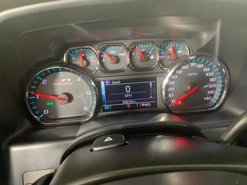 Used 2018 Chevrolet Silverado 1500 LT w/ All Star Edition AWD/4WD image 29