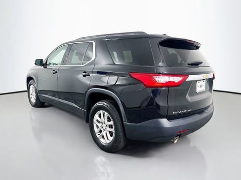 Used 2020 Chevrolet Traverse LT w/ Driver Confidence II Package AWD/4WD image 7
