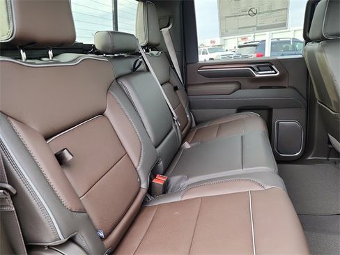 New 2026 GMC Sierra 2500 Denali w/ Denali Reserve Package image 21